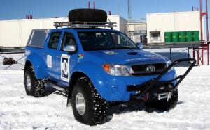 Arctic Trucks Toyota Hilux Invincible AT38 '2009